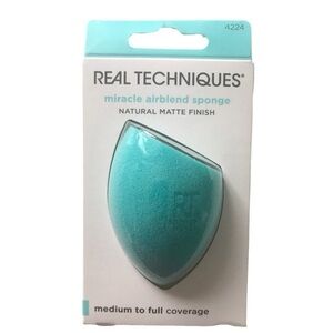 Real Techniques Miracle Airblend Sponge